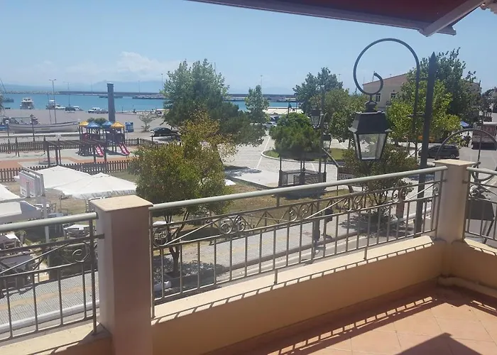 View 2 Holiday home *